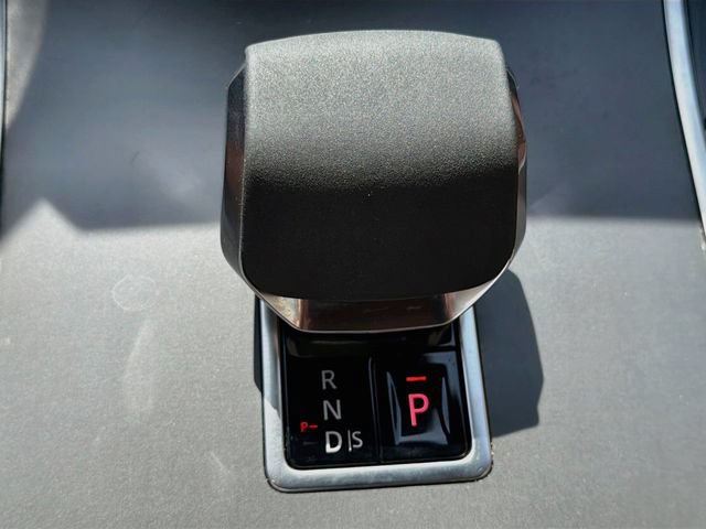 Used 2024 Land Rover Range Rover Evoque Dynamic SE AWD/4WD image 28