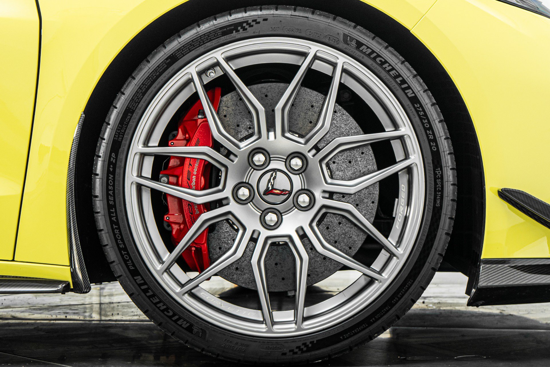 Used 2024 Chevrolet Corvette Z06 w/ Z07 Performance Package RWD image 48
