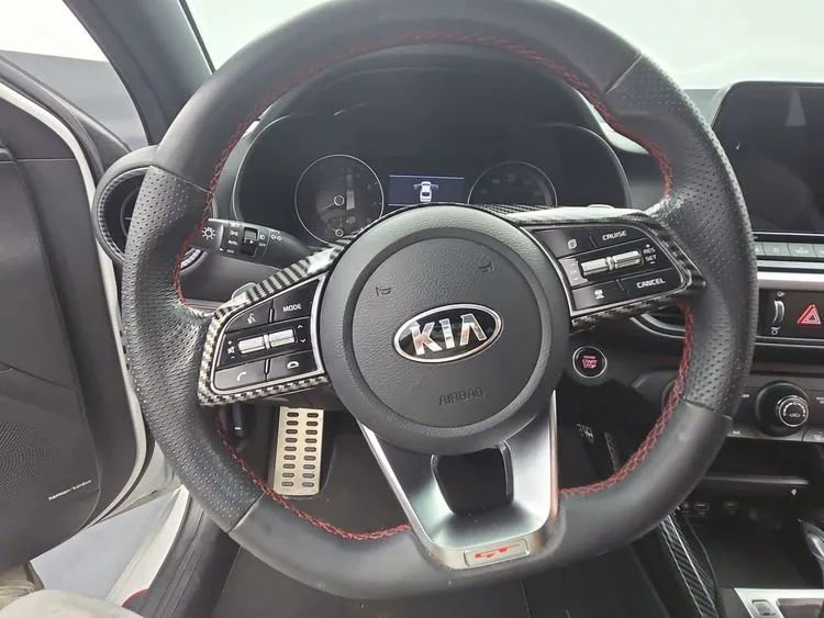 Used 2021 Kia Forte GT w/ GT2 Package FWD image 8