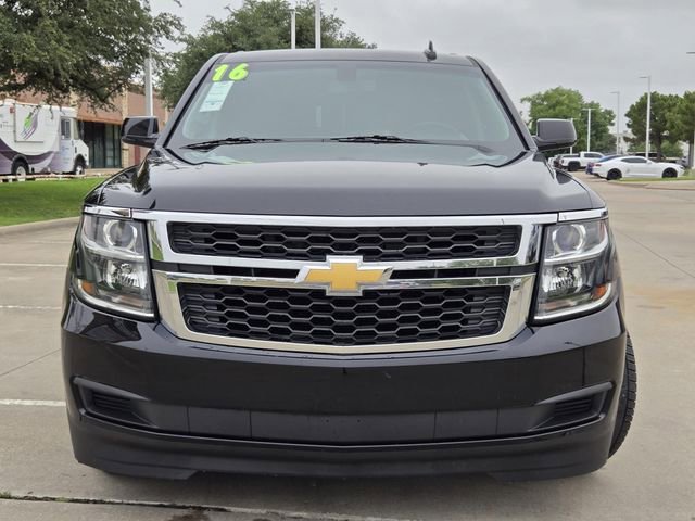 Used 2016 Chevrolet Suburban LS RWD image 2
