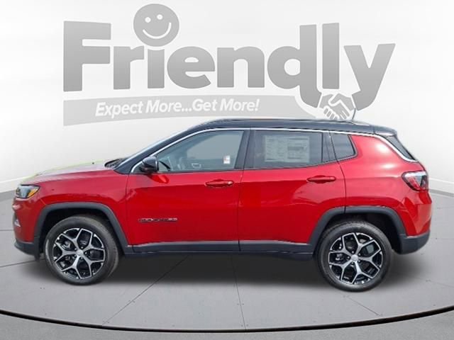 Used 2024 Jeep Compass Limited w/ Sun and Sound Group AWD/4WD image 8