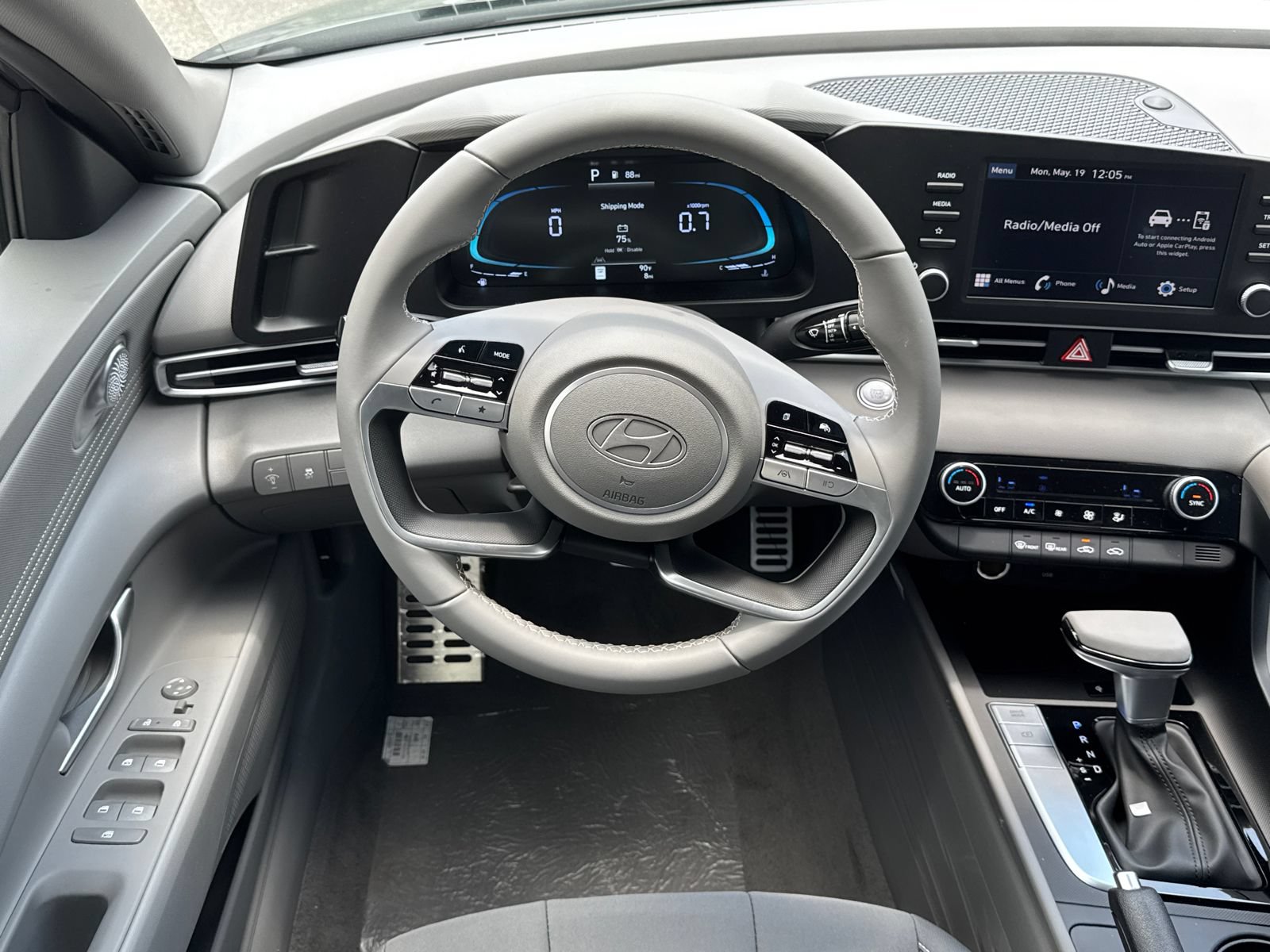 Certified 2025 Hyundai Elantra Sport FWD image 22