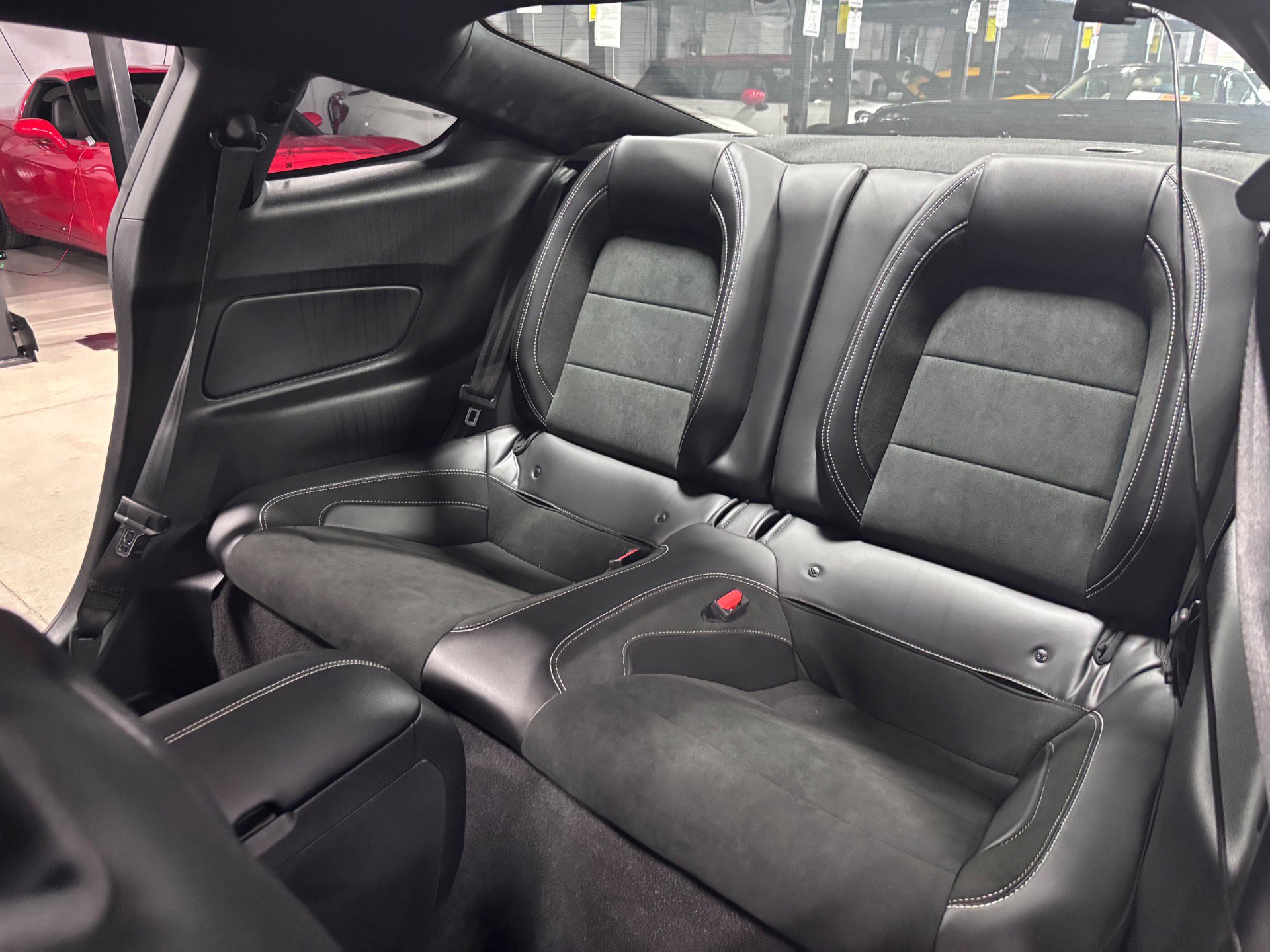 Used 2022 Ford Mustang Shelby GT500 w/ Technology Package image 45