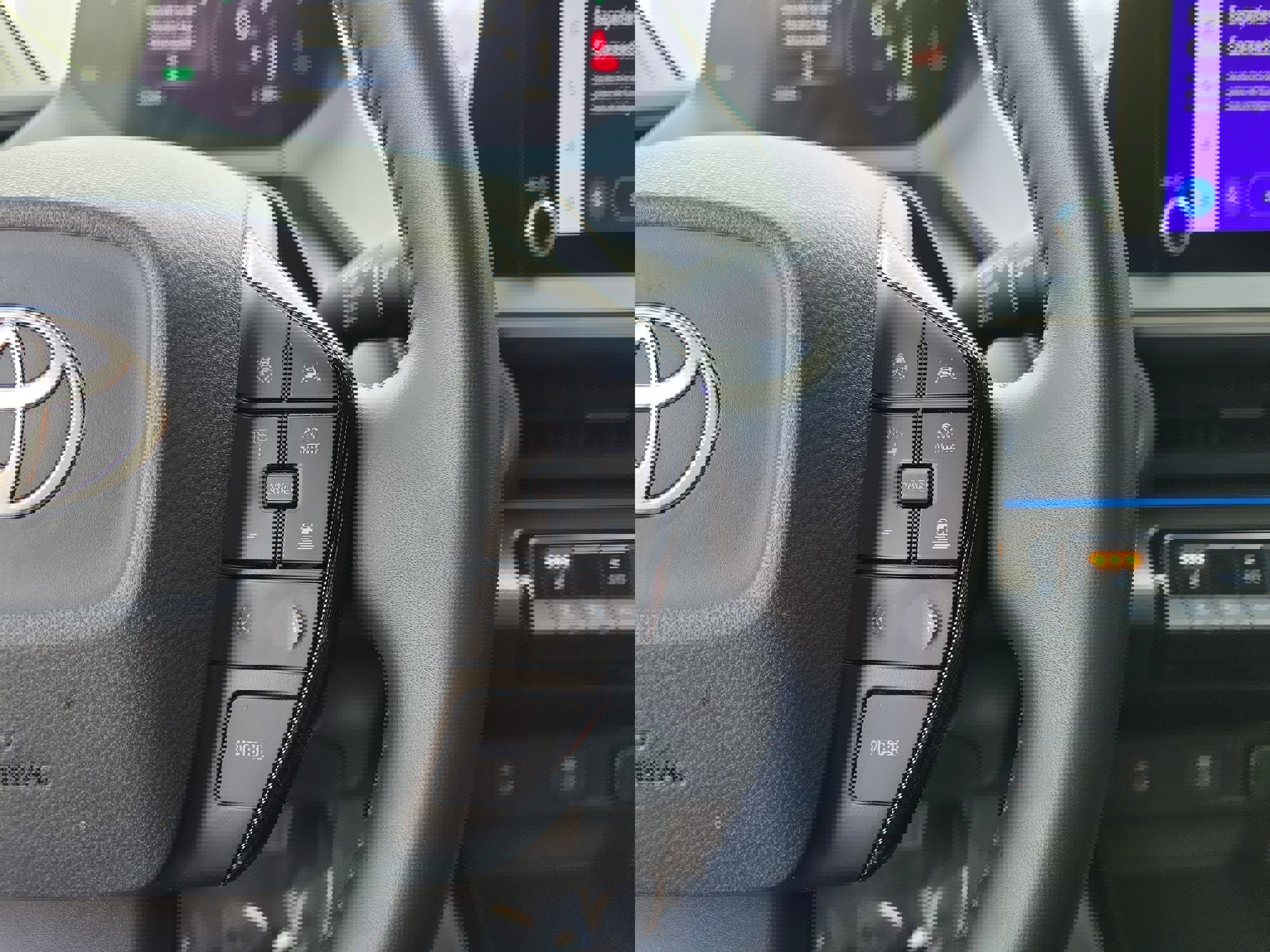 Used 2024 Toyota Prius XLE image 24