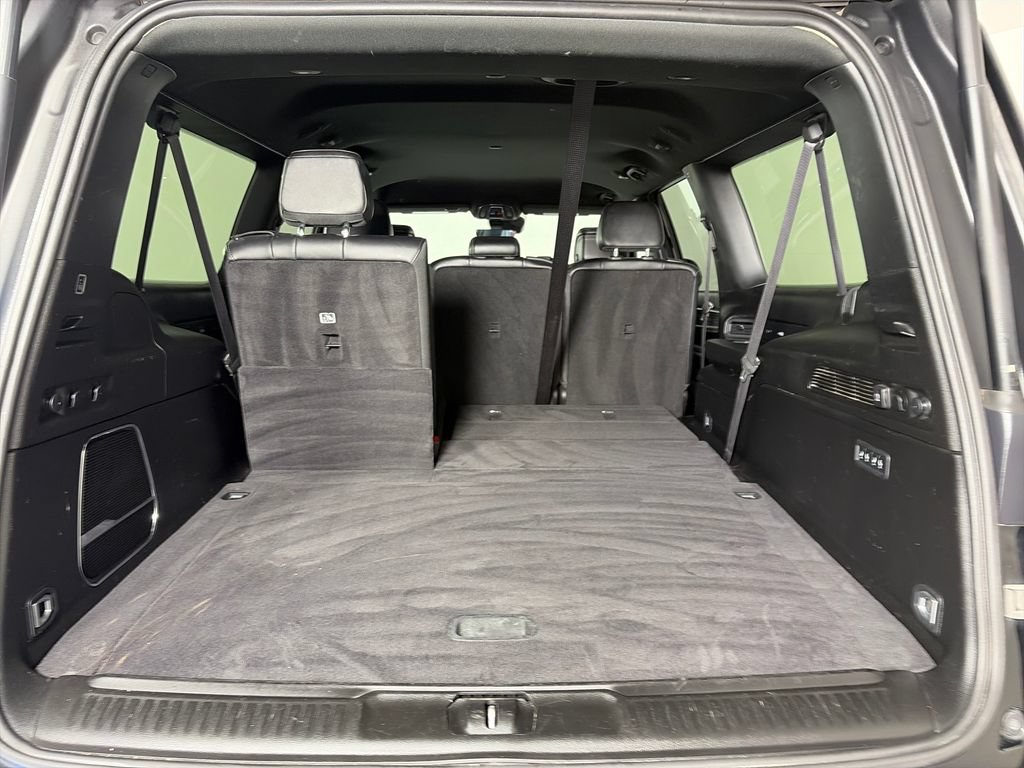 Used 2024 Jeep Wagoneer L Series II w/ Flexible Seating Group AWD/4WD image 26