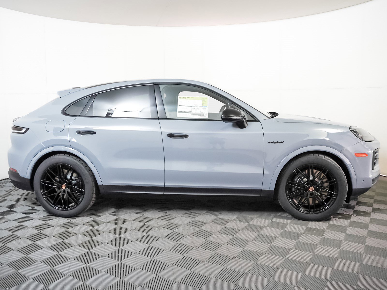 New 2026 Porsche Cayenne E-Hybrid Coupe image 9