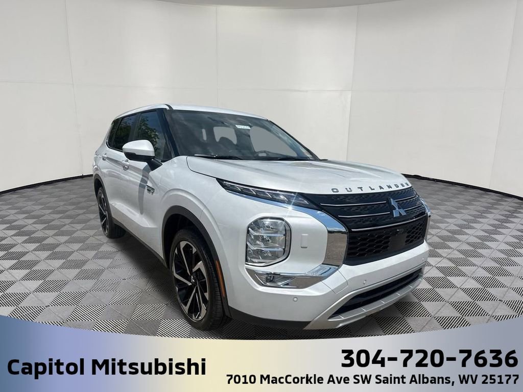 New 2025 Mitsubishi Outlander SE