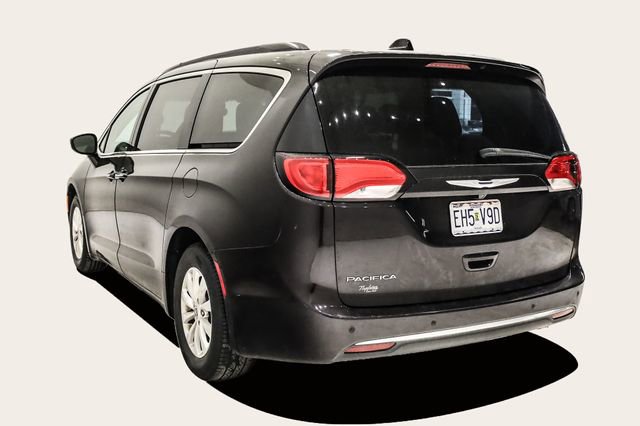 Used 2018 Chrysler Pacifica Touring Plus image 8
