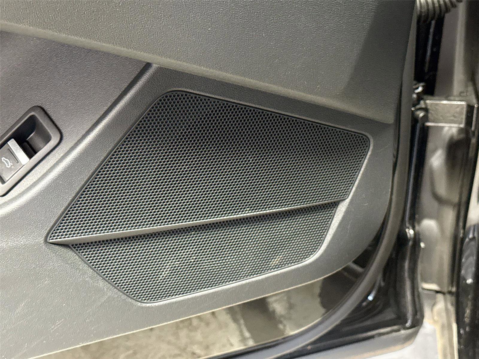 Certified 2023 Audi Q4 e-tron Premium Plus w/ Premium Plus AWD/4WD image 19