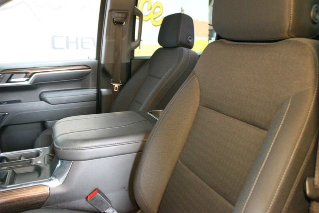 Used 2023 Chevrolet Silverado 1500 LT Trail Boss w/ Protection Package AWD/4WD image 16