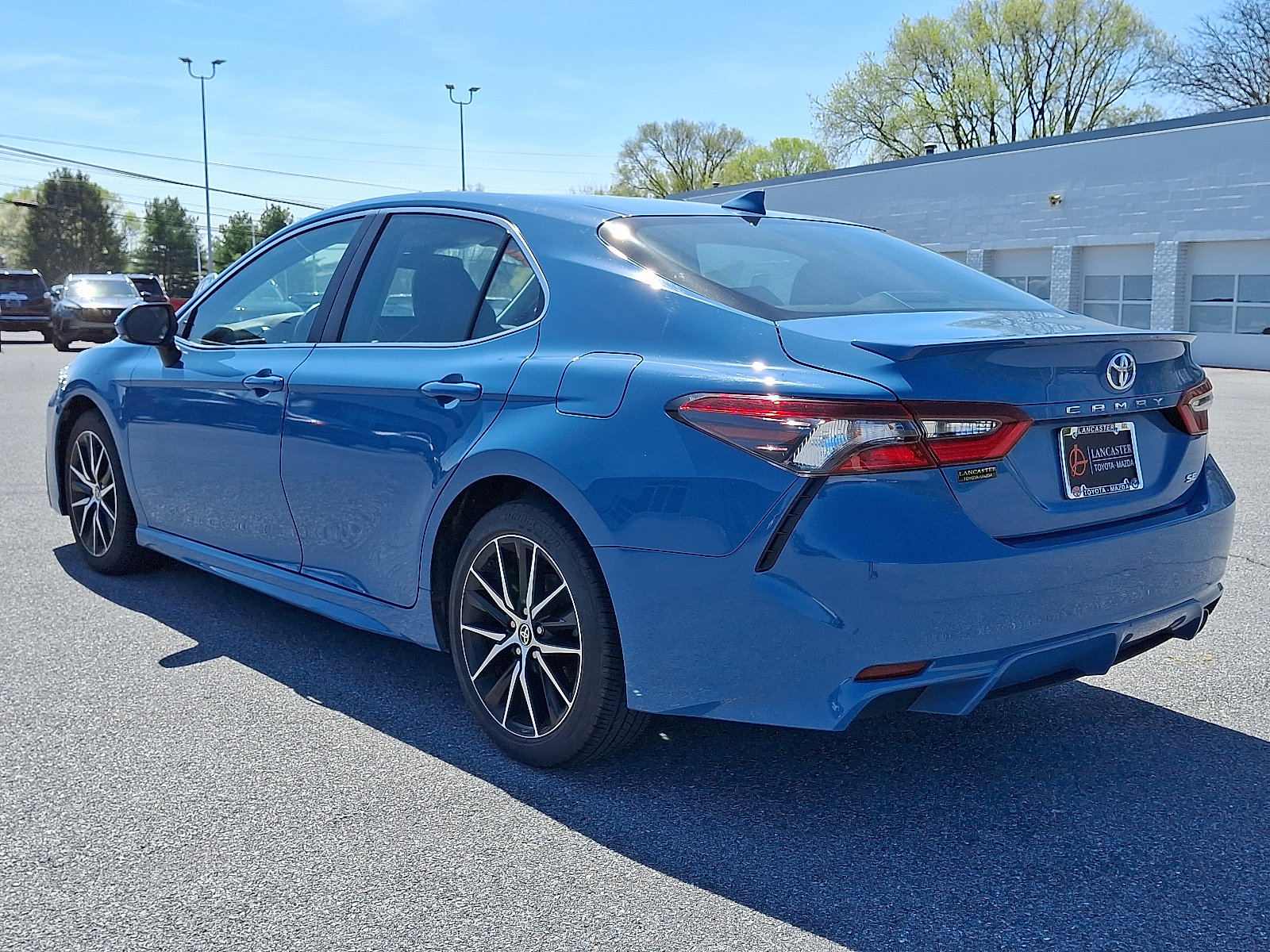 Used 2024 Toyota Camry SE FWD image 5
