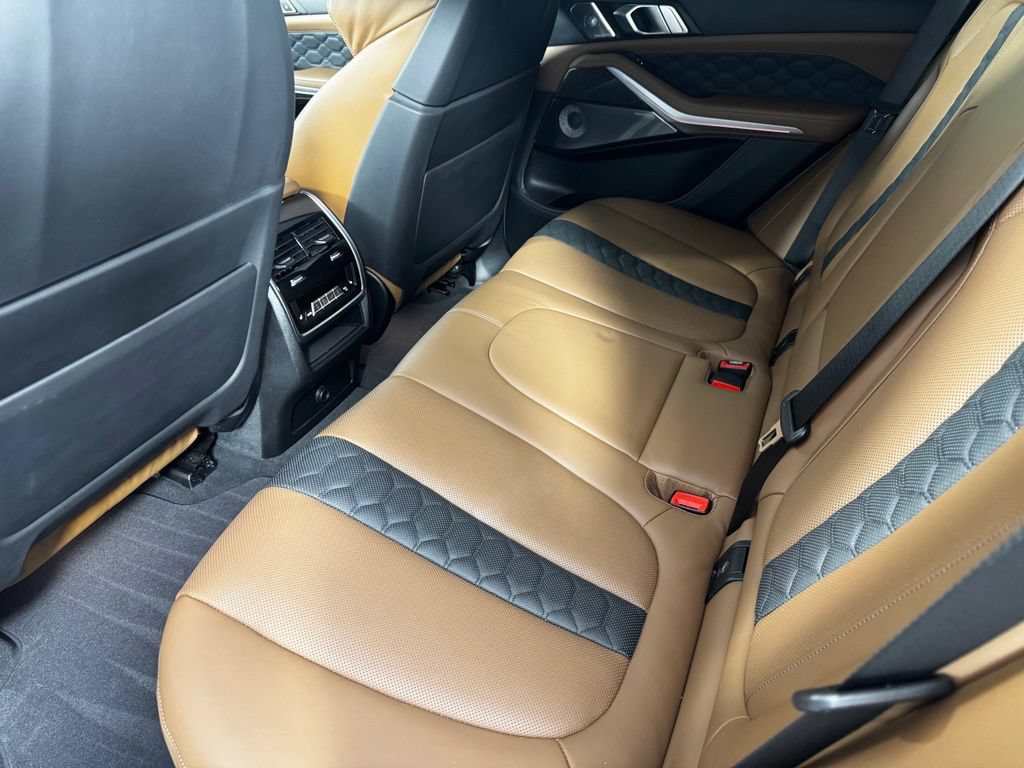 Used 2021 BMW X5 M w/ Executive Package AWD/4WD image 15