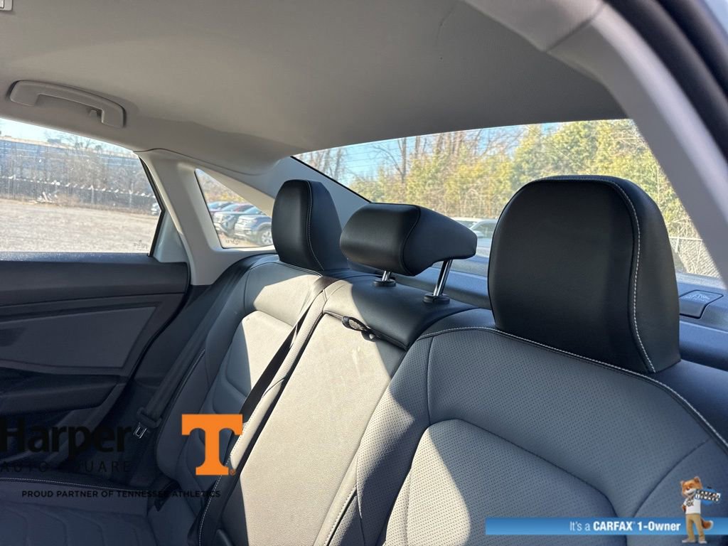 Used 2025 Volkswagen Jetta SEL image 9