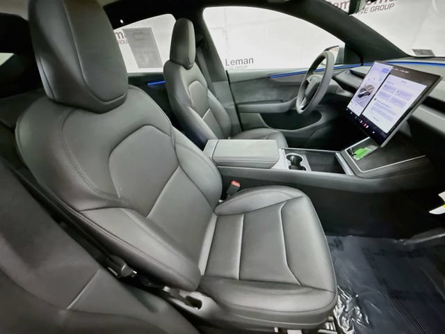 Used 2026 Tesla Model Y AWD image 28