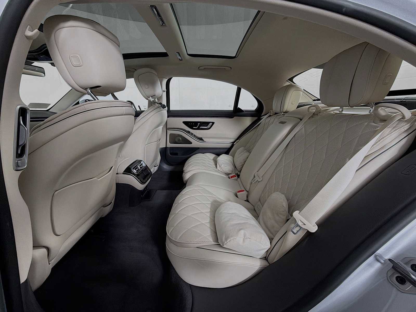 Used 2023 Mercedes-Benz S 580 4MATIC Sedan image 21