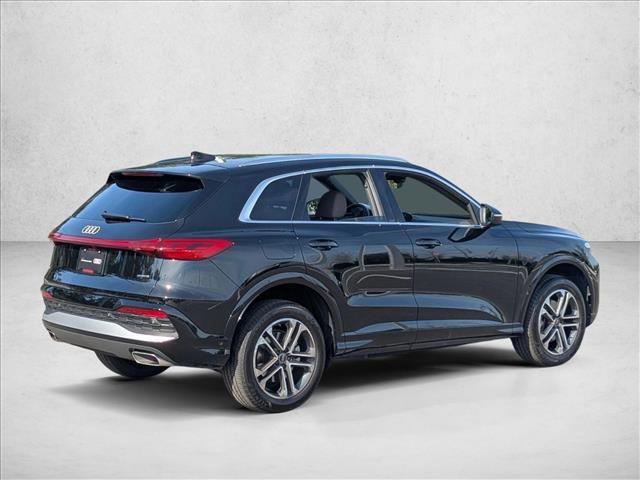 Certified 2025 Audi Q5 Premium w/ Convenience Package image 5
