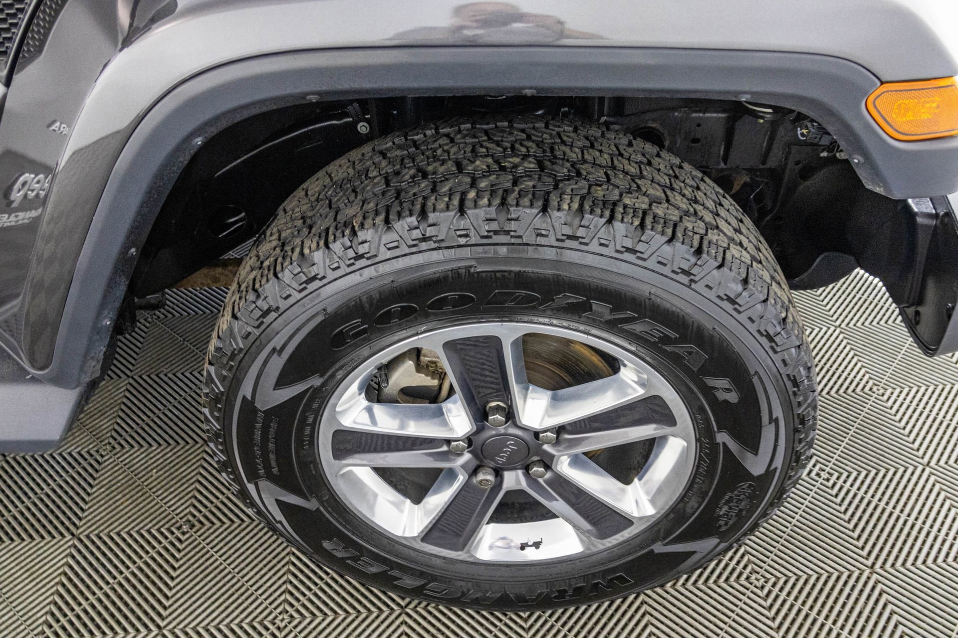 Used 2018 Jeep Wrangler Unlimited Sahara image 48