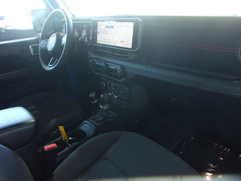 Used 2024 Jeep Wrangler Unlimited Rubicon image 8