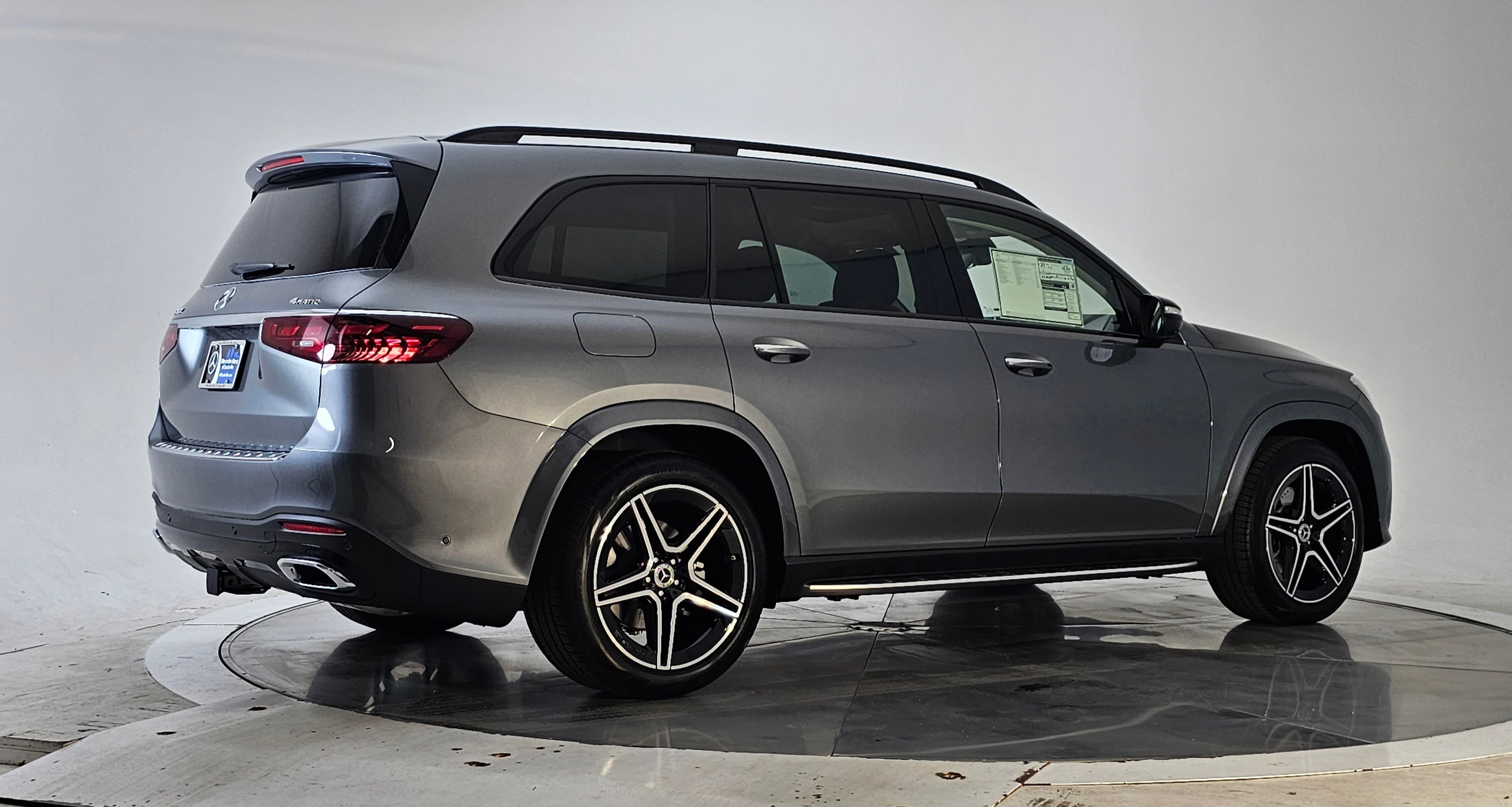 New 2026 Mercedes-Benz GLS 450 4MATIC image 2