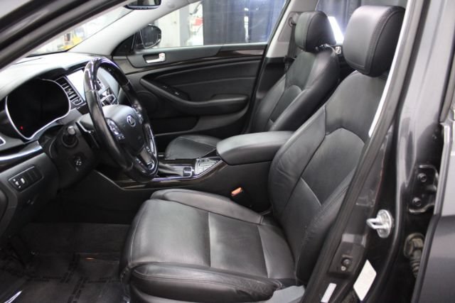 Used 2014 Kia Cadenza Premium w/ Luxury Package FWD image 14