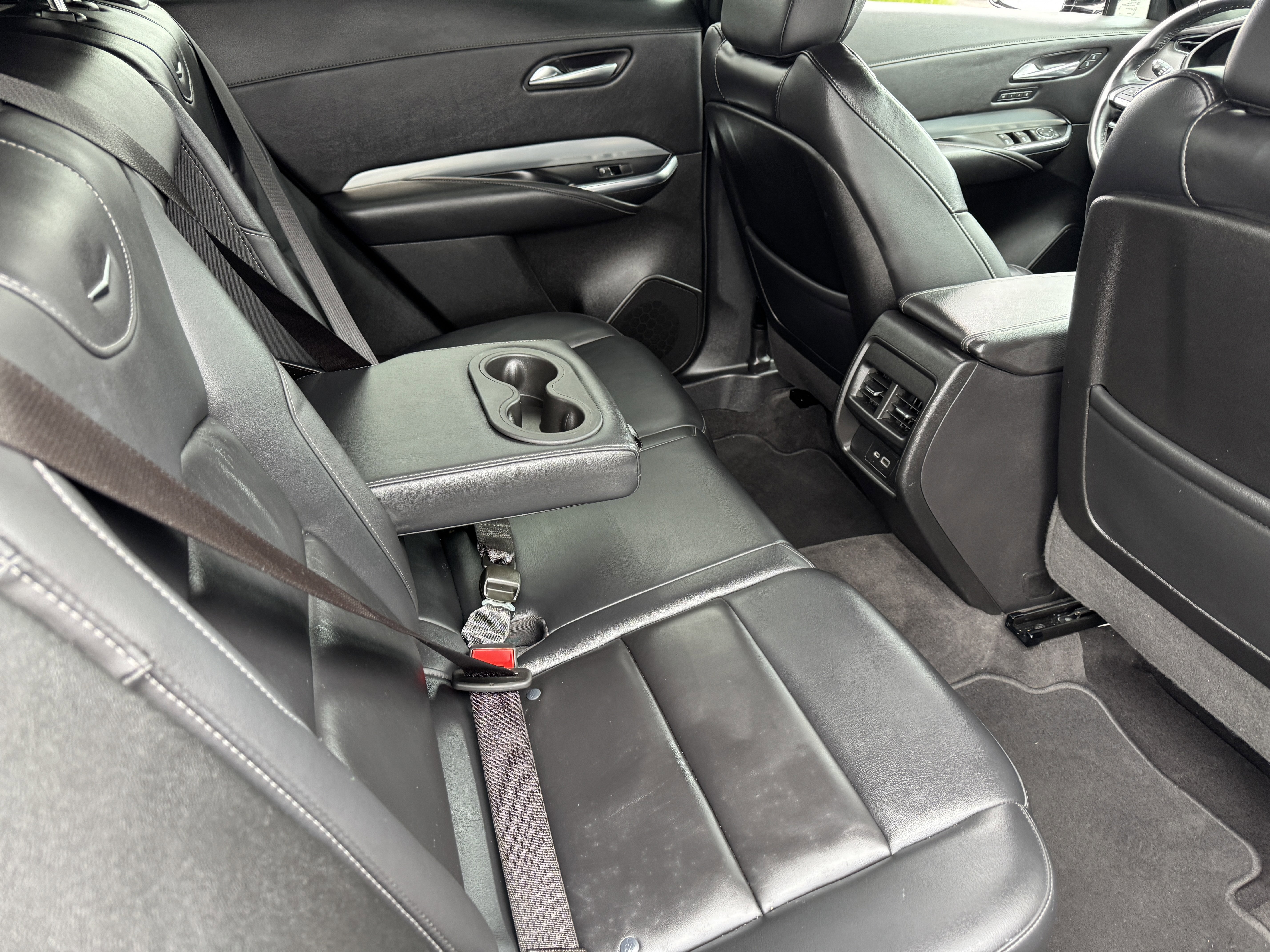 Certified 2023 Cadillac XT4 Premium Luxury AWD/4WD image 21