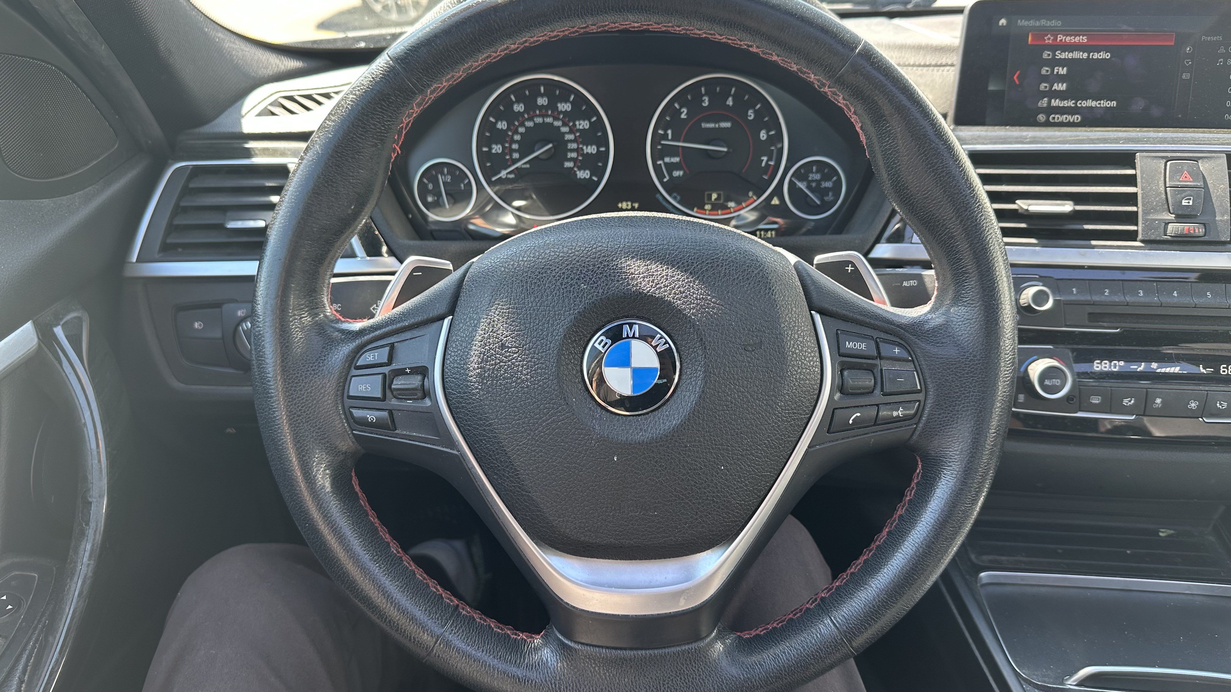 Used 2018 BMW 330i xDrive Sedan w/ Convenience Package AWD/4WD image 19