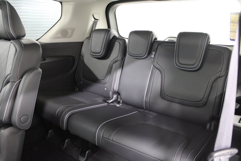 New 2025 INFINITI QX80 Luxe AWD/4WD image 42