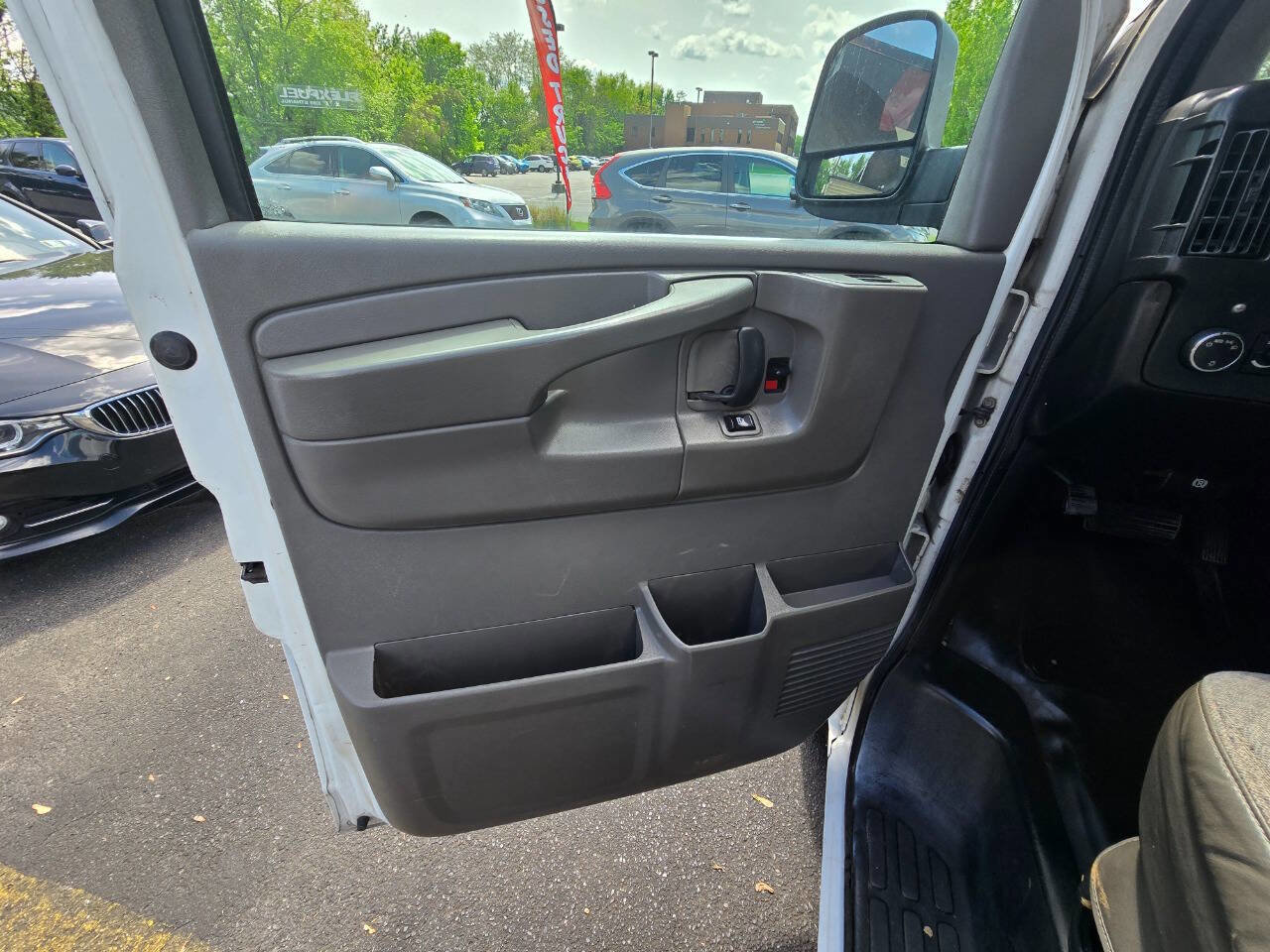 Used 2012 Chevrolet Express 3500 LS image 11