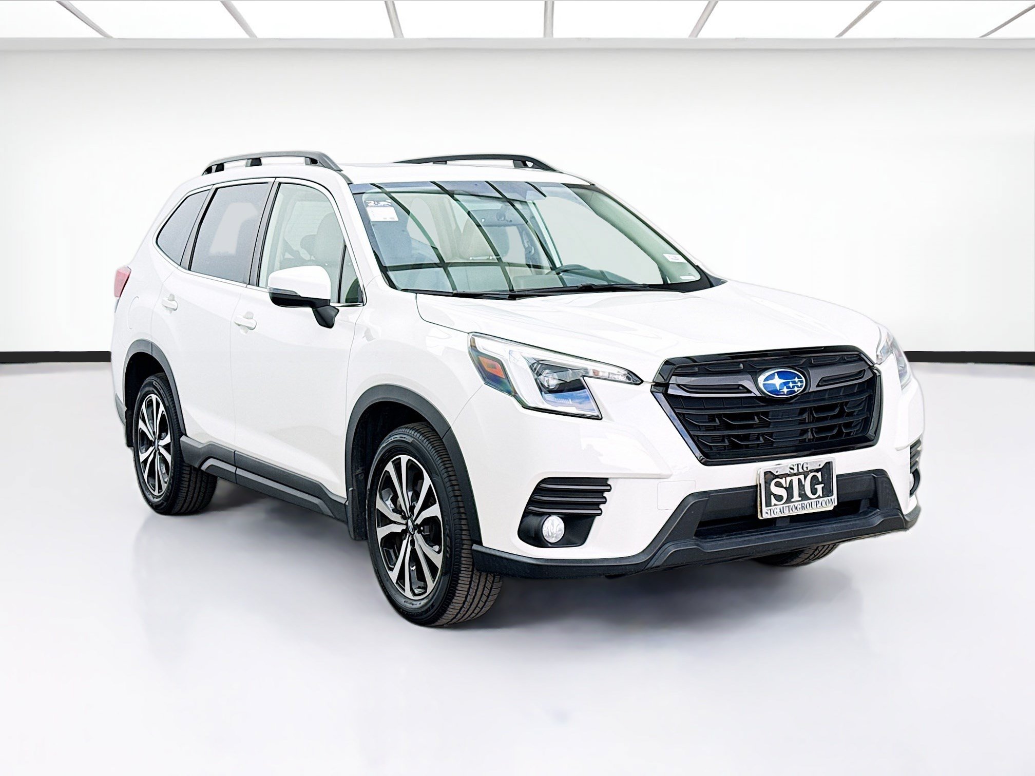 Used 2022 Subaru Forester Limited w/ Popular Package #2 AWD/4WD image 3