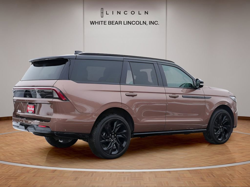 Certified 2025 Lincoln Navigator Black Label image 5