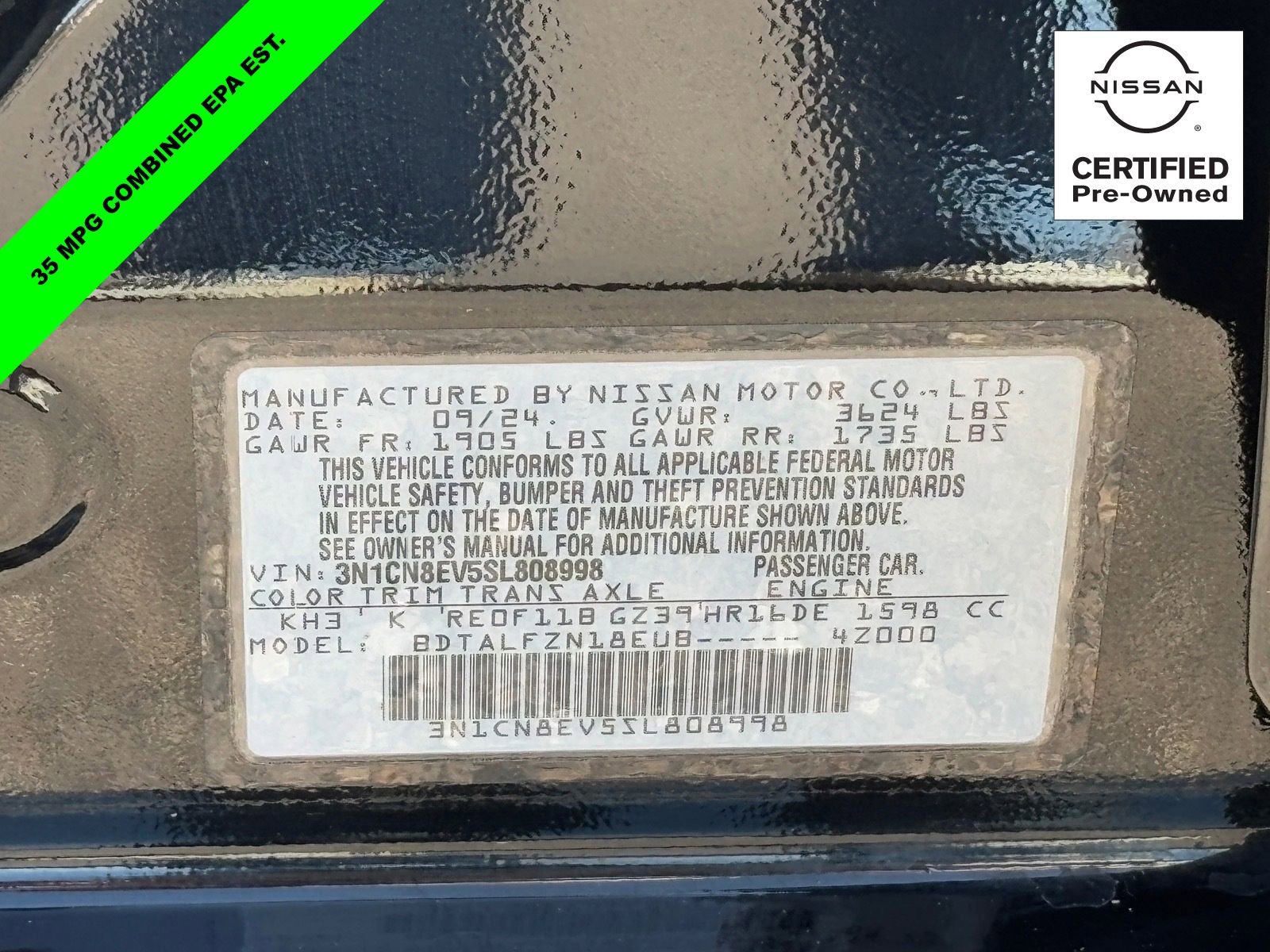 Certified 2025 Nissan Versa SV image 29