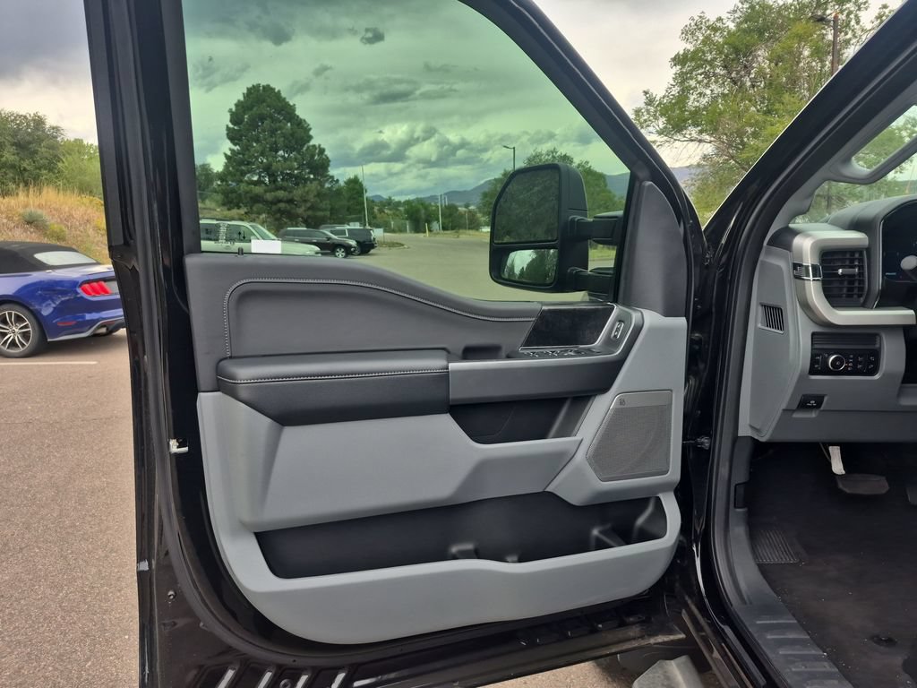 New 2026 Ford F350 XLT w/ XLT Premium Package AWD/4WD image 12
