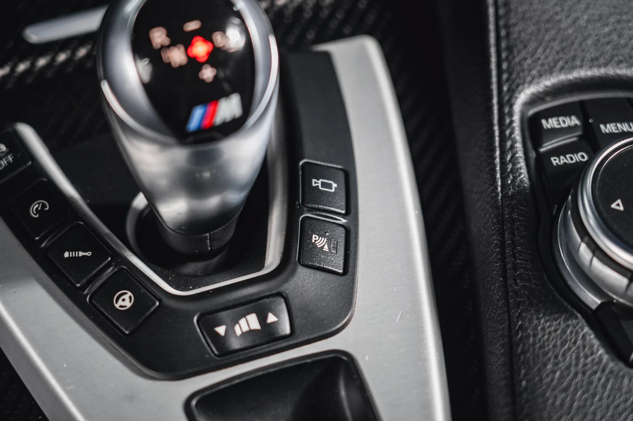 Used 2016 BMW M6 Gran Coupe w/ Executive Package RWD image 65