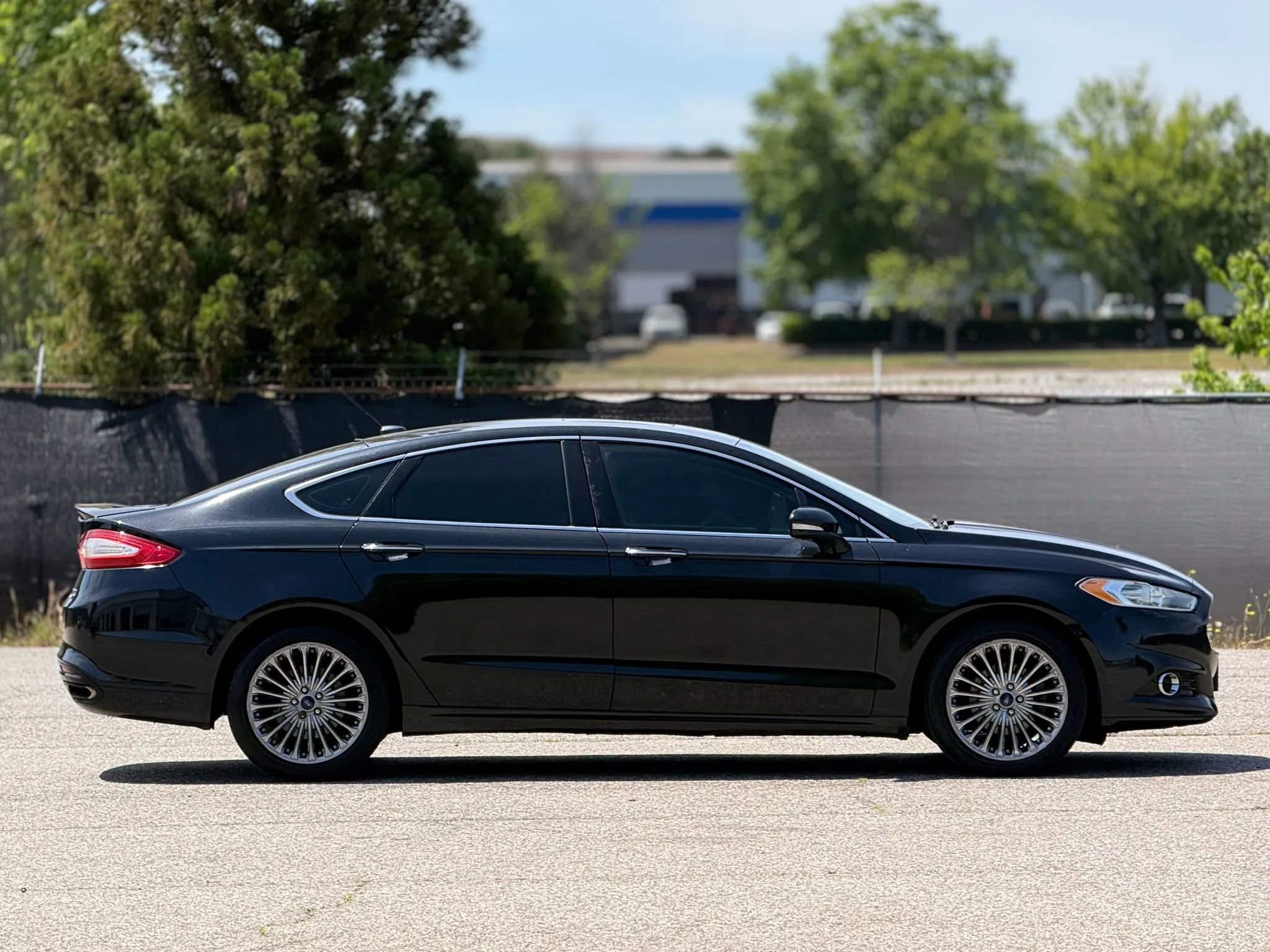 Used 2014 Ford Fusion Titanium AWD/4WD image 7