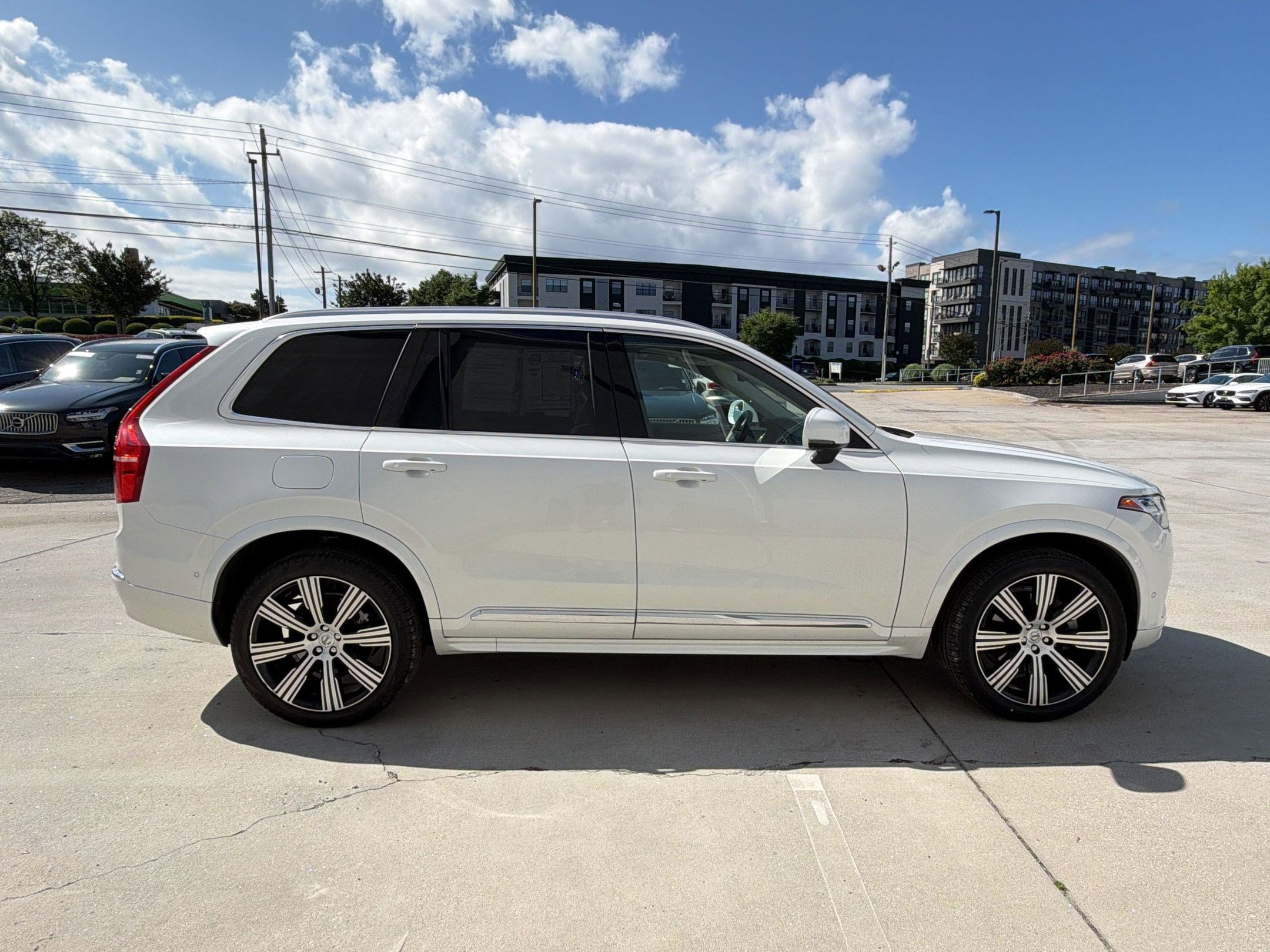 Used 2023 Volvo XC90 B6 Ultimate w/ Protection Package Premier AWD/4WD image 8