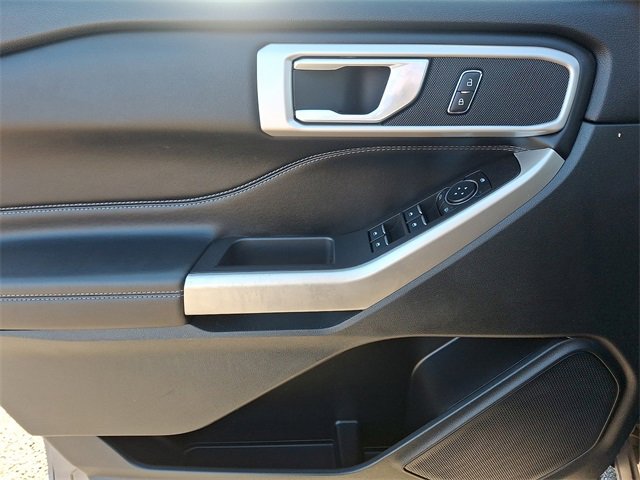 Used 2023 Ford Explorer XLT w/ Equipment Group 202A image 13