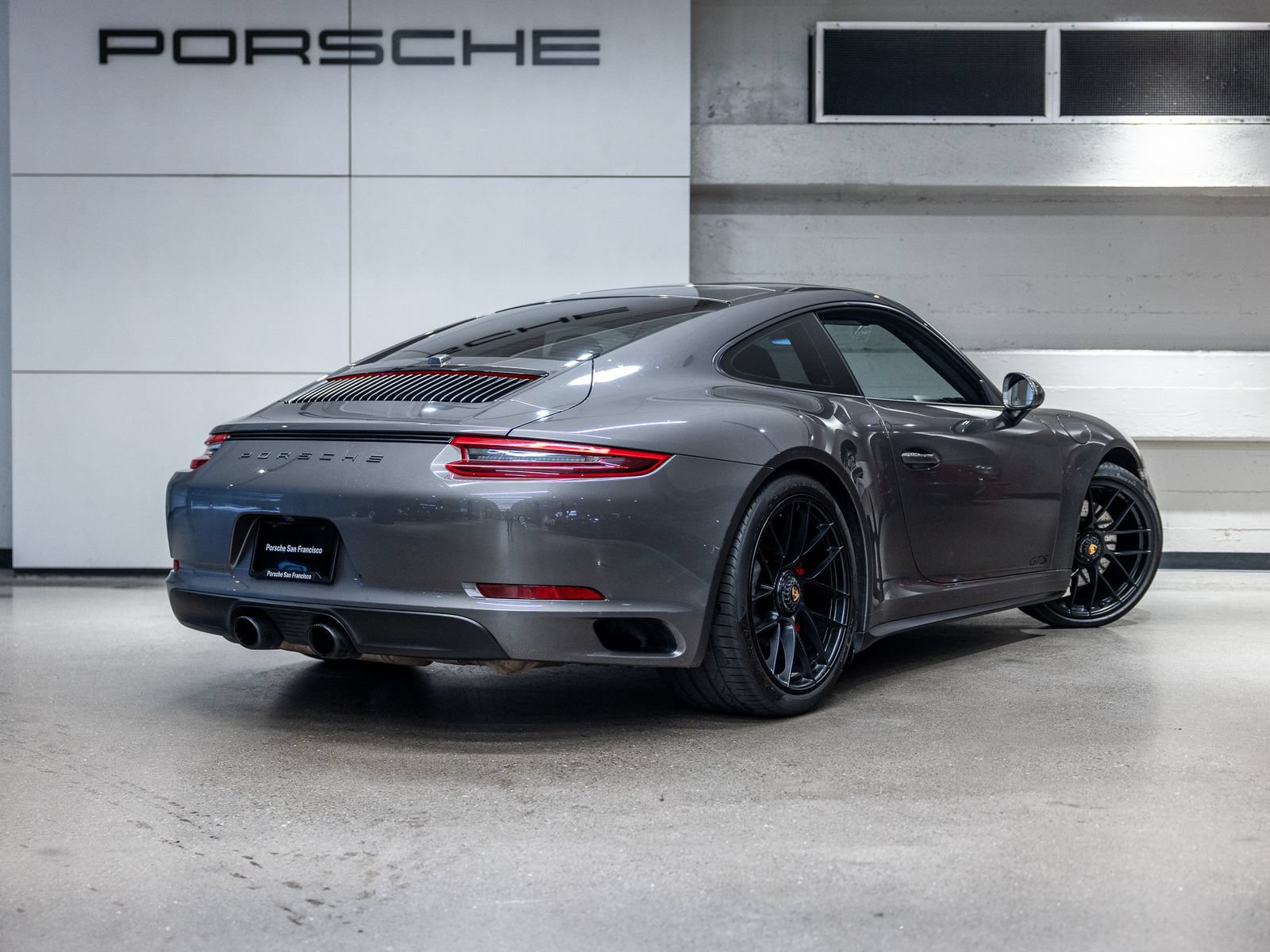 Certified 2018 Porsche 911 Carrera GTS RWD image 8
