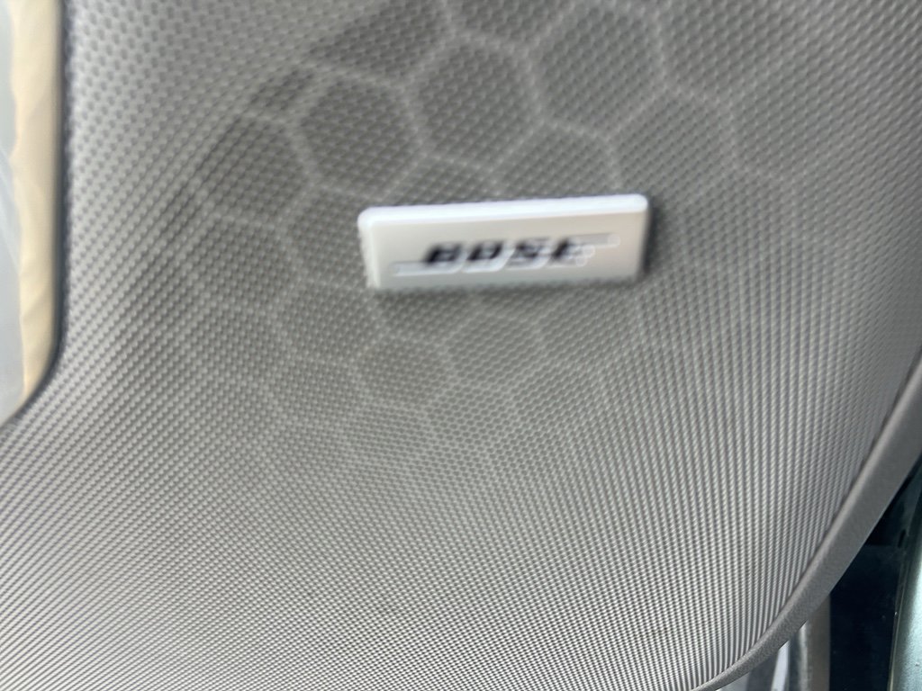 Used 2024 Chevrolet Suburban LT image 17