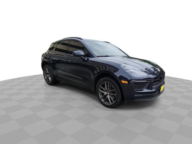 Used 2022 Porsche Macan image 2