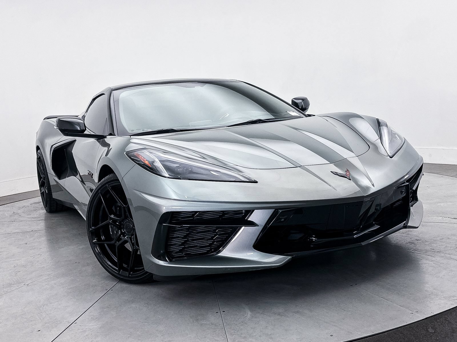 Used 2023 Chevrolet Corvette Stingray Premium Conv w/ Z51 Performance Package RWD image 9