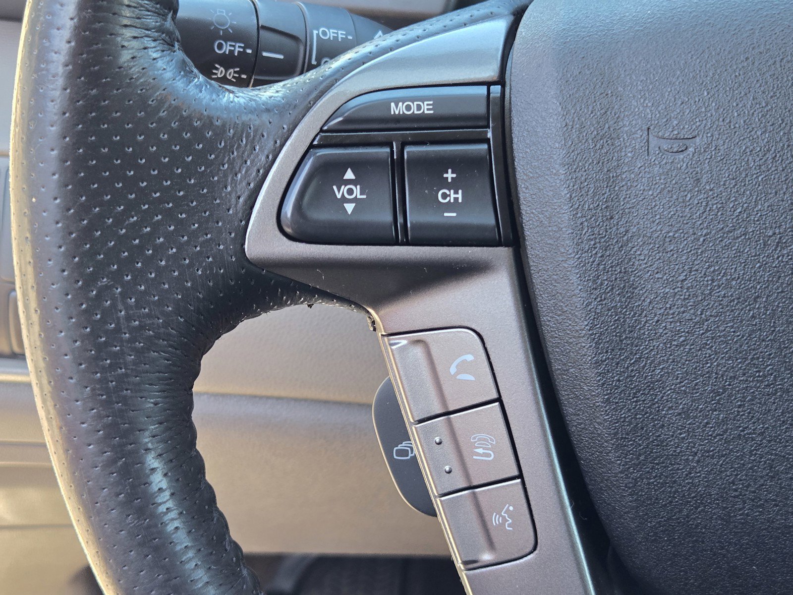 Used 2015 Honda Odyssey Touring image 24