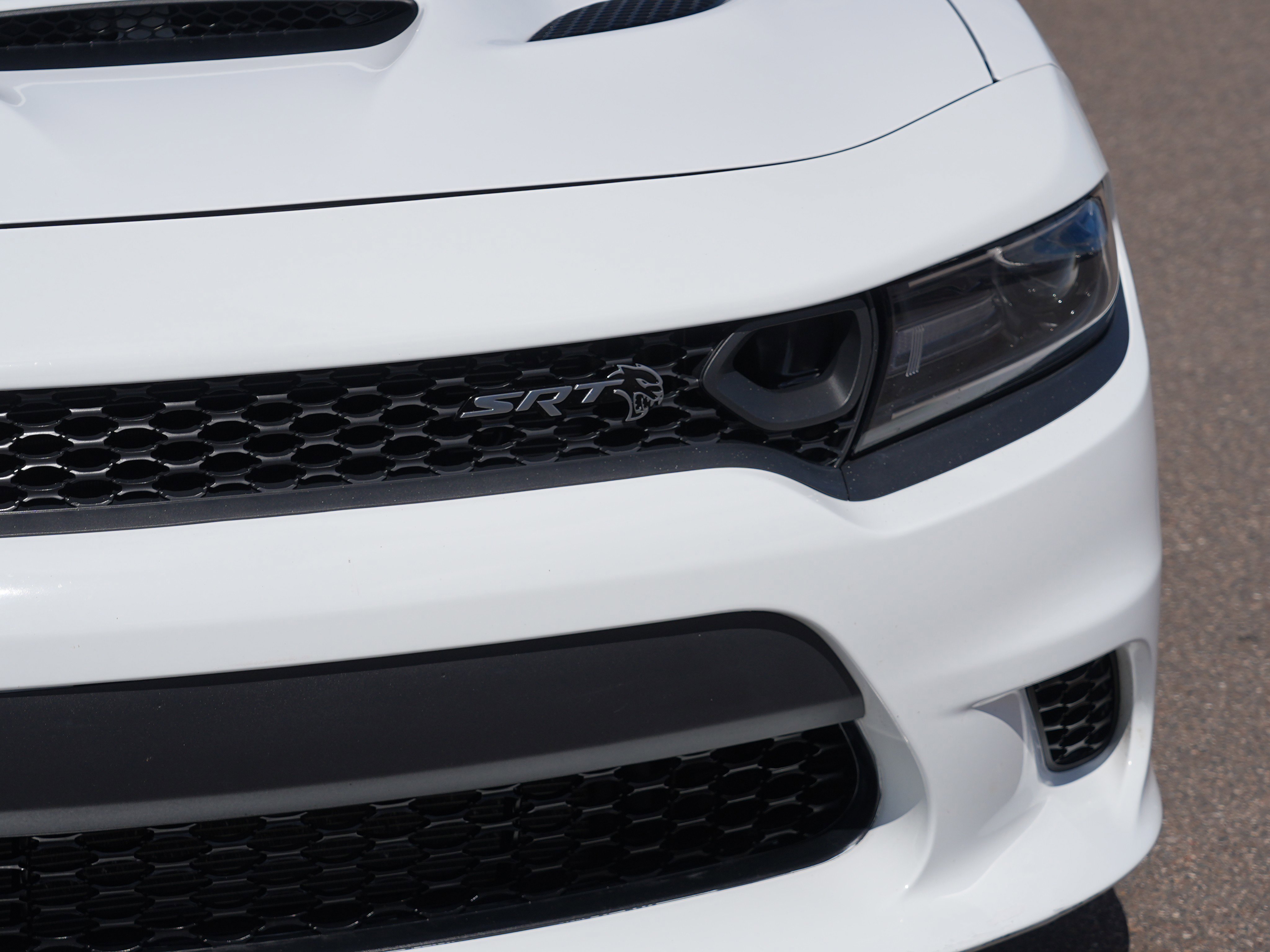 Used 2019 Dodge Charger SRT Hellcat w/ Harman/Kardon Audio Group RWD image 9
