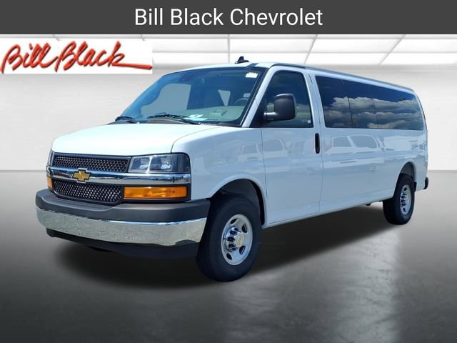 New 2026 Chevrolet Express 3500 LT w/ LT Preferred Equipment Group RWD image 1