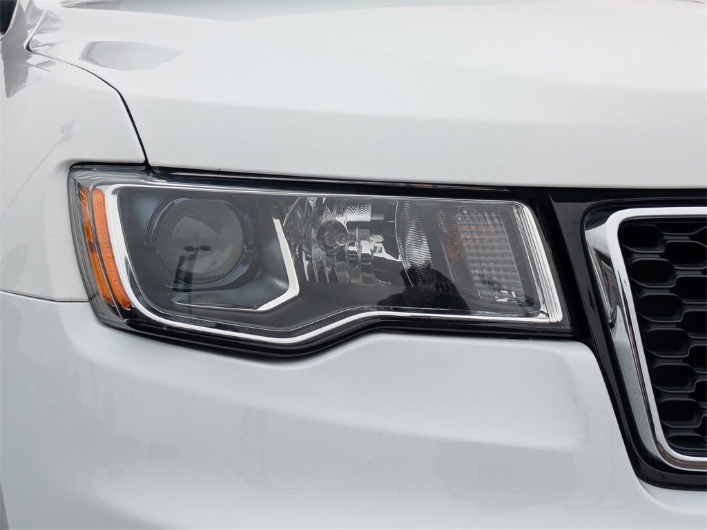 Used 2022 Jeep Grand Cherokee Limited image 9