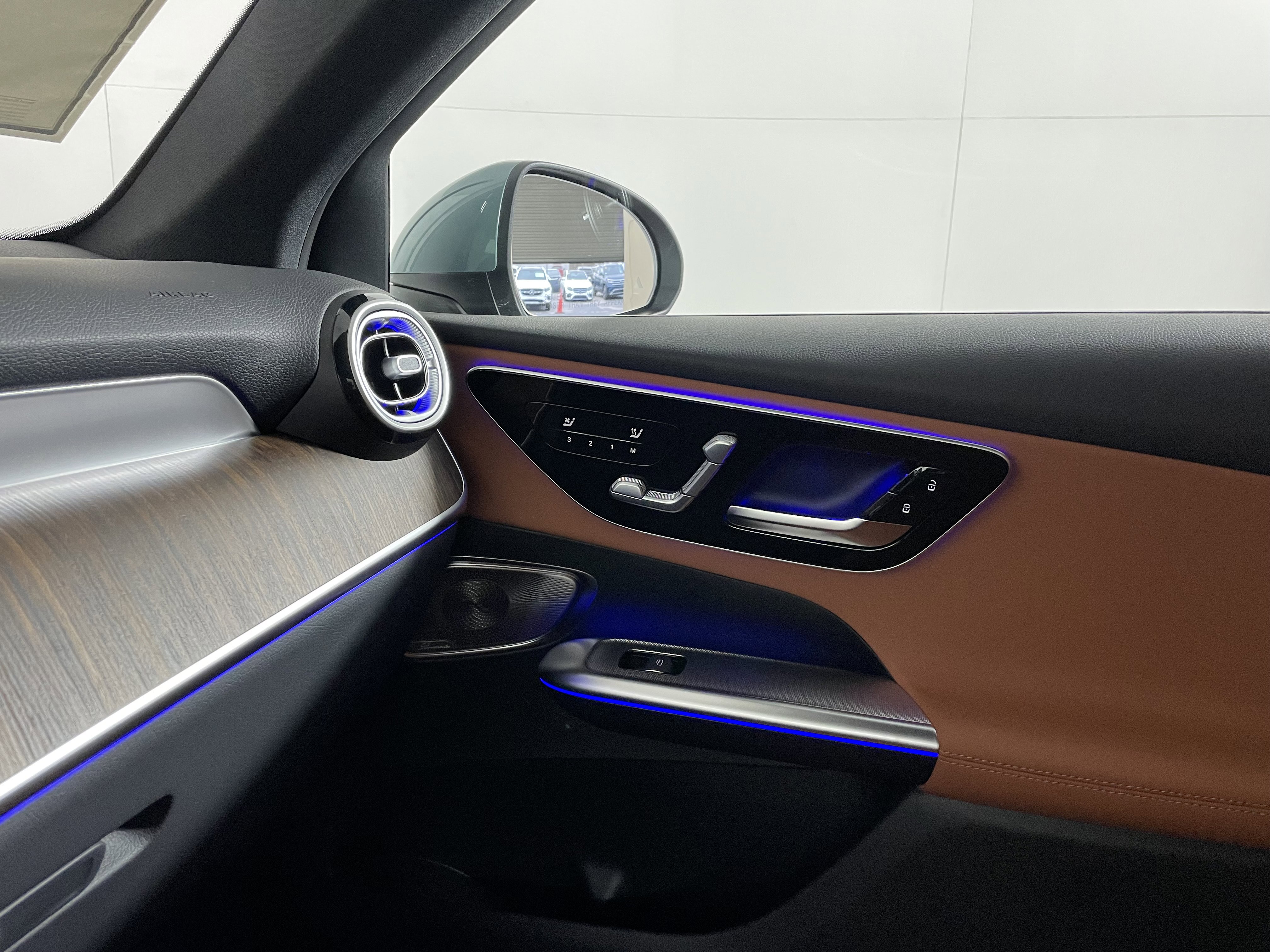 New 2026 Mercedes-Benz GLC 300 image 12