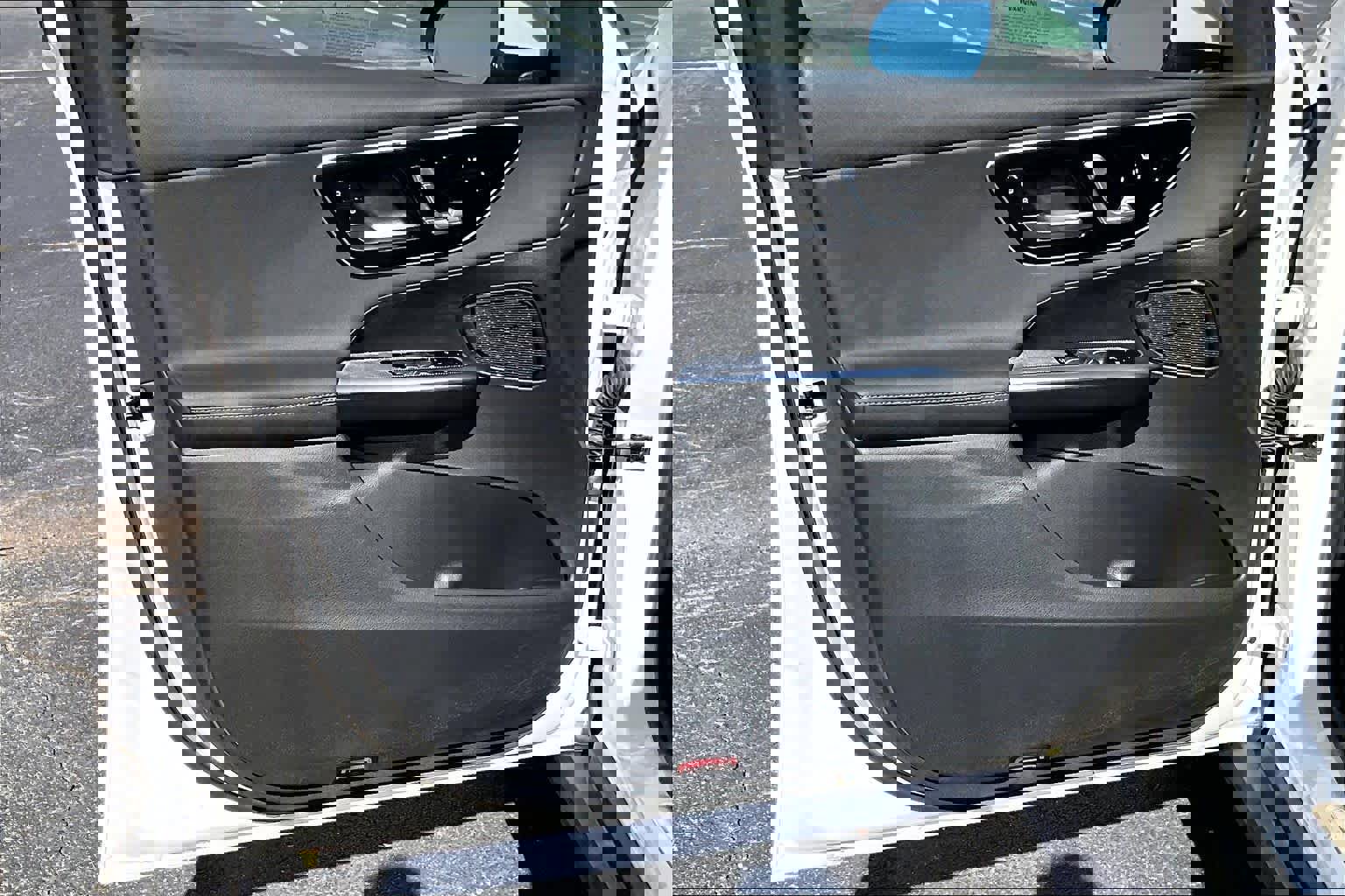 Certified 2025 Mercedes-Benz GLC 300 4MATIC image 21