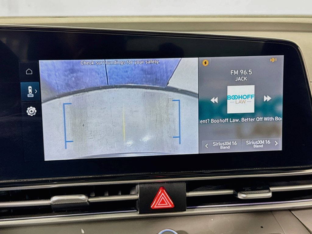 Used 2025 Hyundai Elantra SEL FWD image 31