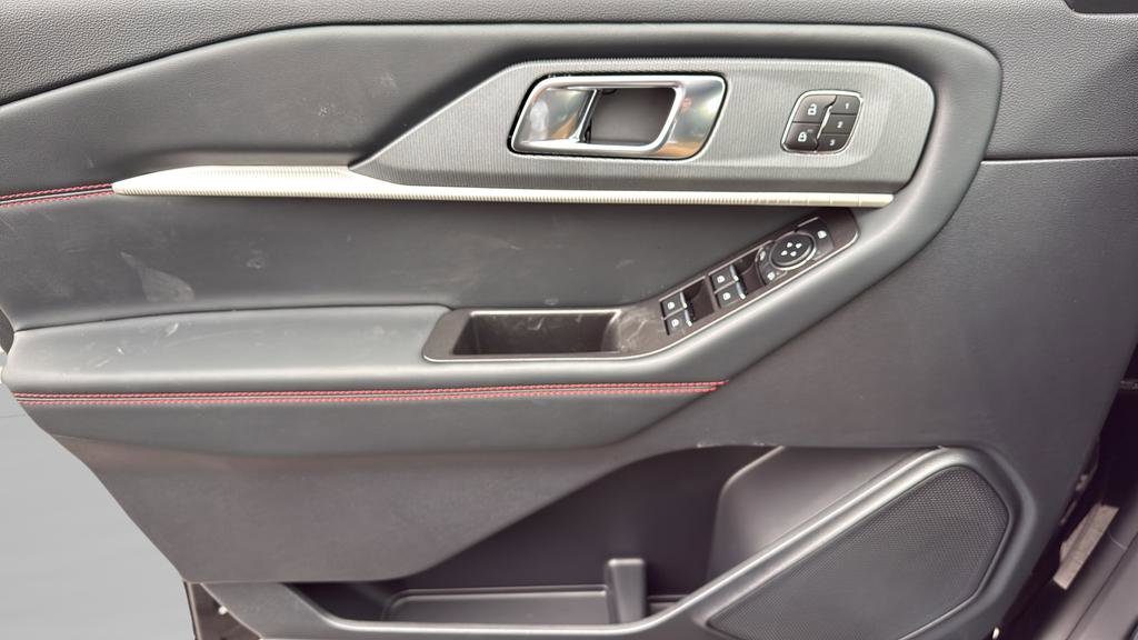 New 2026 Ford Explorer ST-Line w/ ST-Line Street Pack image 19