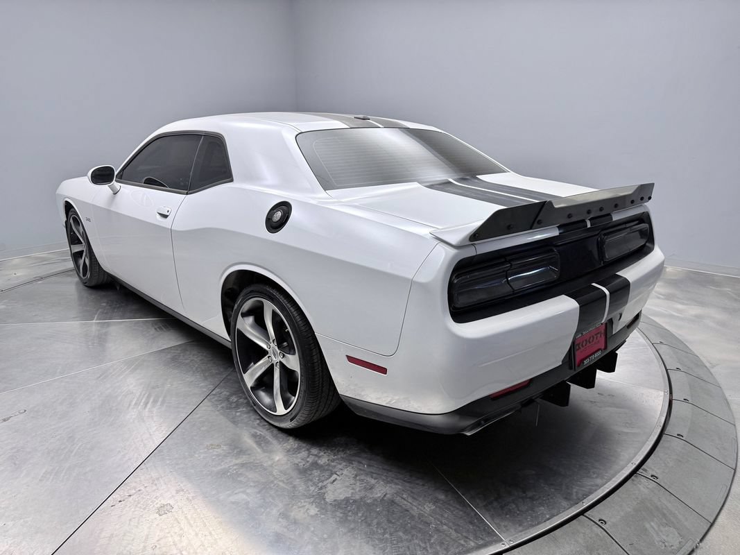 Used 2019 Dodge Challenger R/T w/ Driver Convenience Group RWD image 7