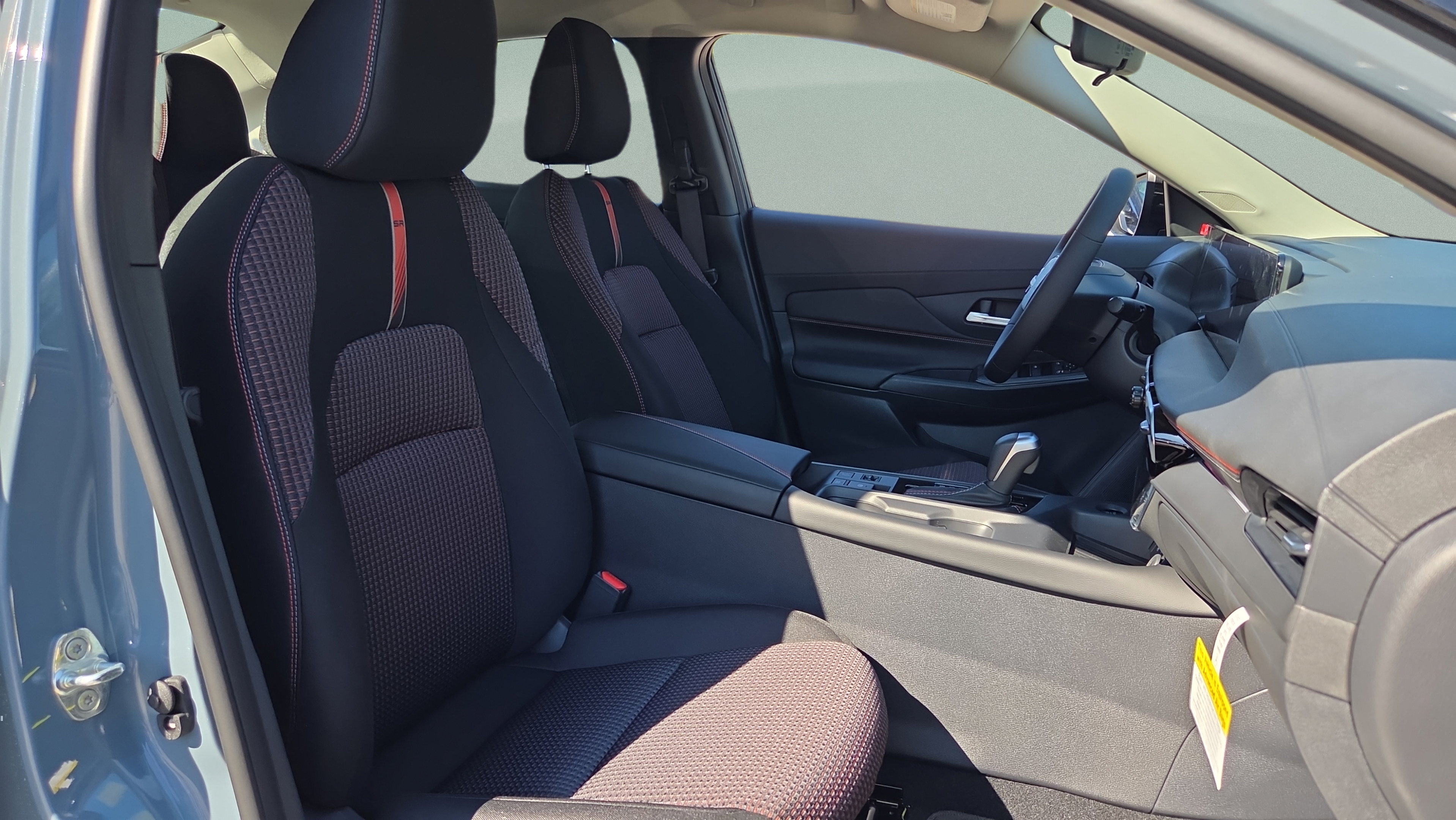 New 2026 Nissan Sentra SR w/ Floor Mat Package FWD image 15